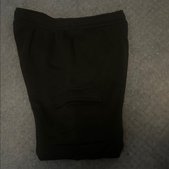 Nike Black Cargo Sweatpants. Like new. Never worn. - Picture 3 of 5